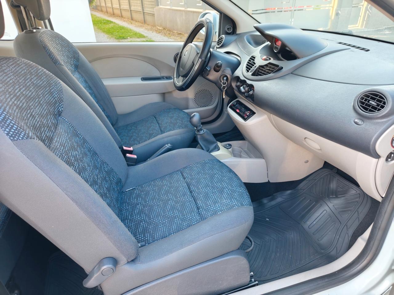 Renault Twingo 1.2 8V Dynamique