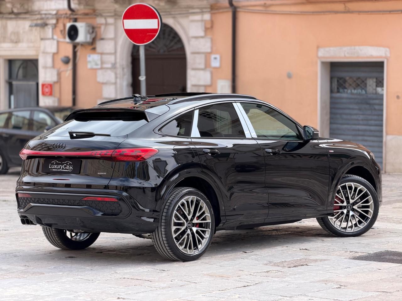 AUDI Q5 SPORTBACK S LINE EDITION 2.0 TDI MHEV QUATTRO S TRONIC 204 CV TETTO MATRIX