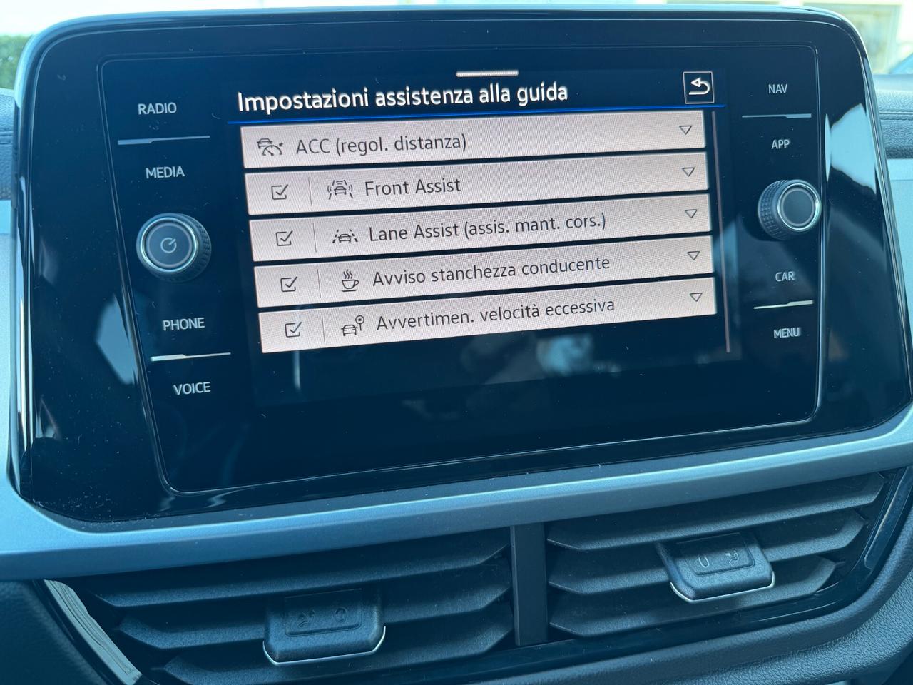 Volkswagen T-Roc 2.0 tdi Edition Plus 115cv NO VINCOLI/FARI IQLight