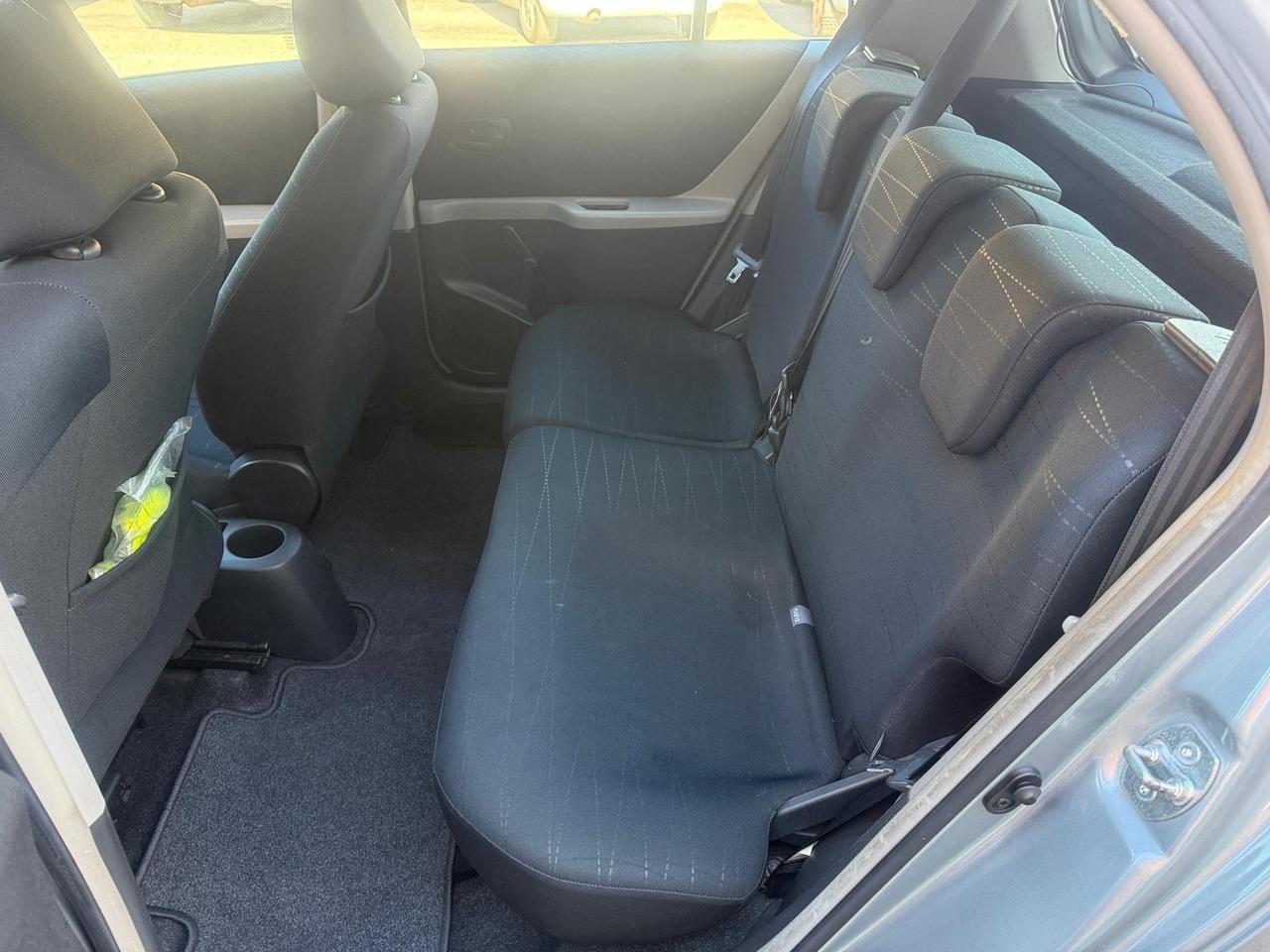 Toyota Yaris 1.0 5 porte