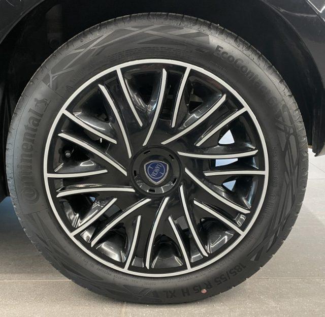 LANCIA Ypsilon 1.0 69 CV Hybrid Silver