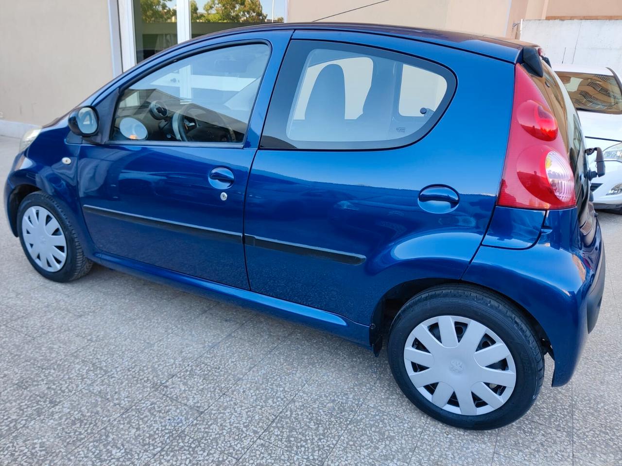 Peugeot 107 1.0 Benz 5 porte
