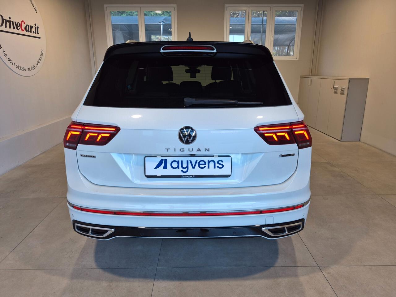 Volkswagen Tiguan ALLSPACE 2.0 TDI R-LINE 4MOTION 7 POSTI DSG LED NAVI APPLE CAR PLAY/ANDROID AUTO 360° ACC C.19 WIRELESS AMBIENT LIGHT