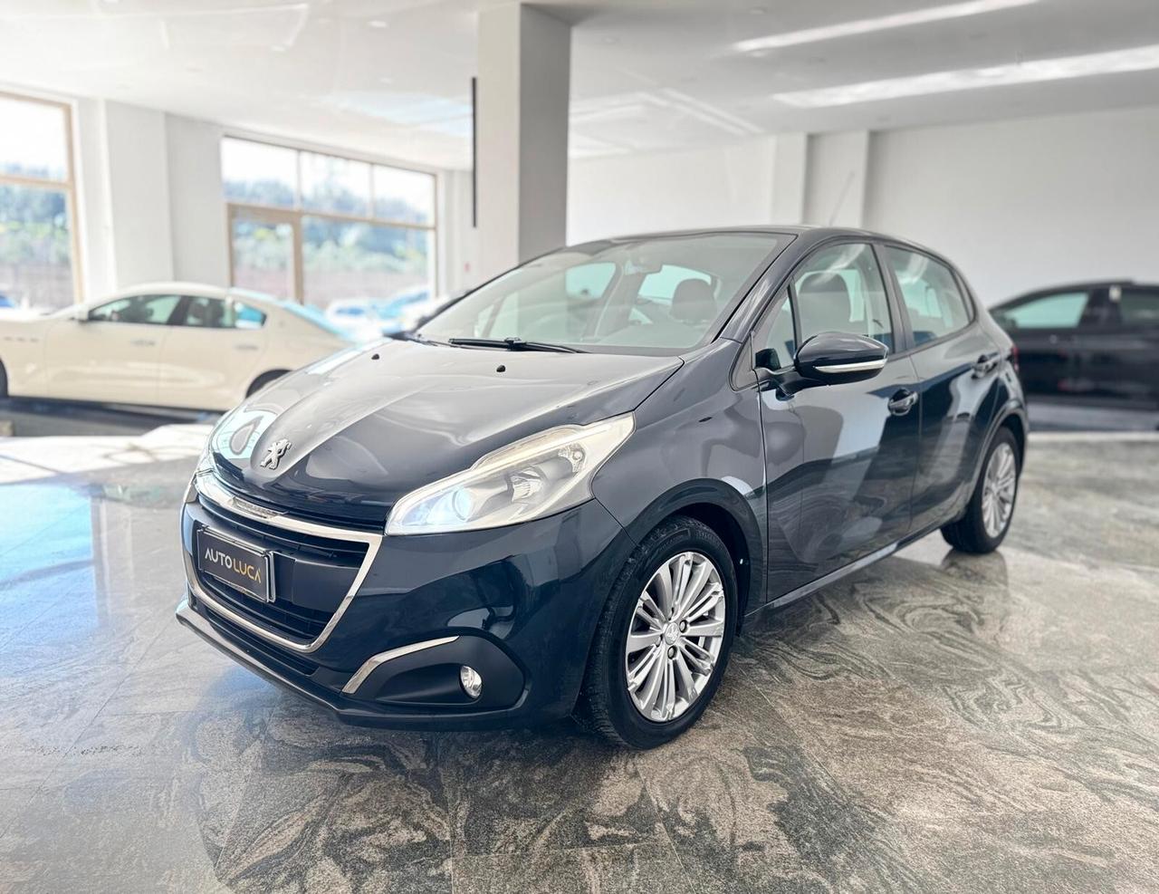 Peugeot 208 BlueHDi 75 5 porte Allure