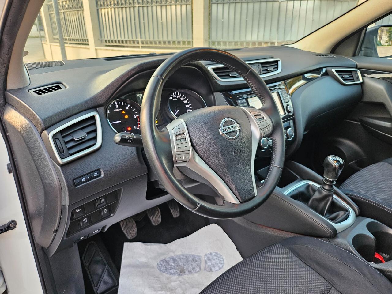 Nissan Qashqai 1.6 dCi N-Connecta
