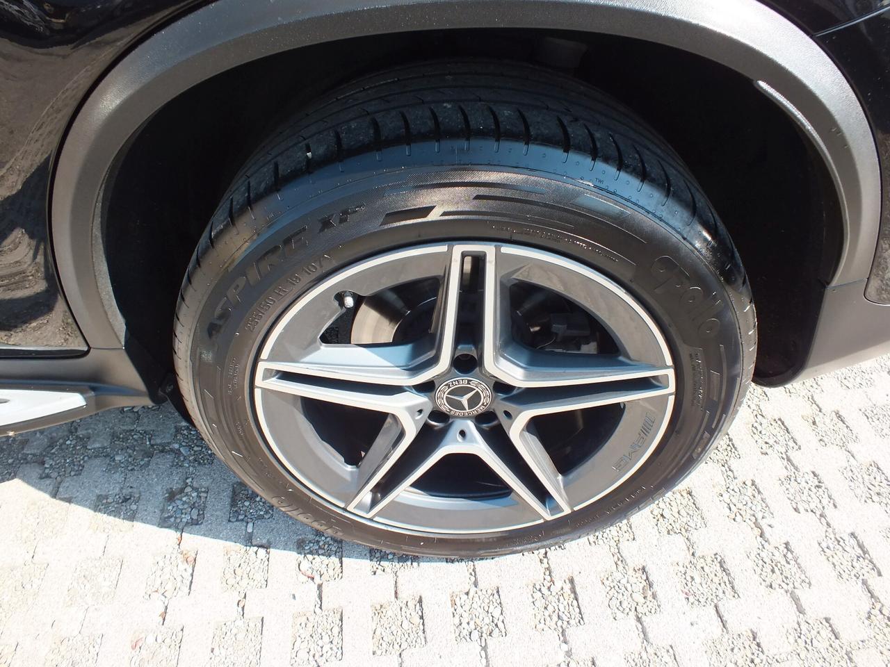 M.B GLC 220 d 4 MATIC COUPE' PREMIUM AMG