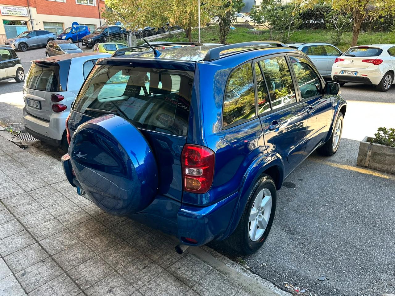 Toyota RAV 4 RAV4 2.0 Tdi D-4D cat 5 porte Sol