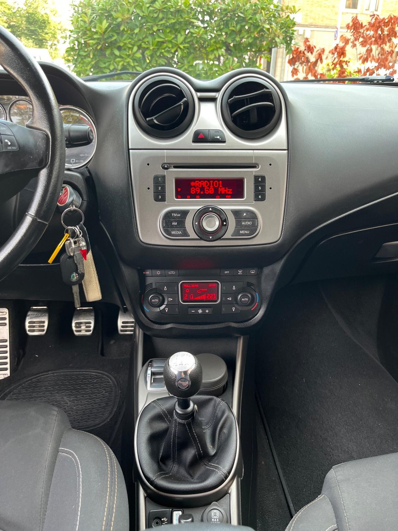 Alfa Romeo MiTo 1.3 JTDm-2 95 CV S&S Distinctive