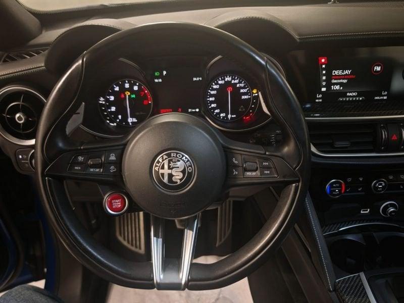 Alfa Romeo Stelvio 2.9 Bi-Turbo V6 510 CV AT8 Quadrifoglio