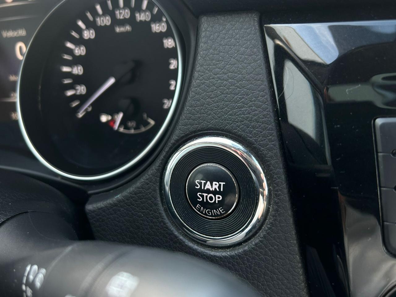 Nissan Qashqai 1.5 DCI TEKNA TETTO/360°-12/2017