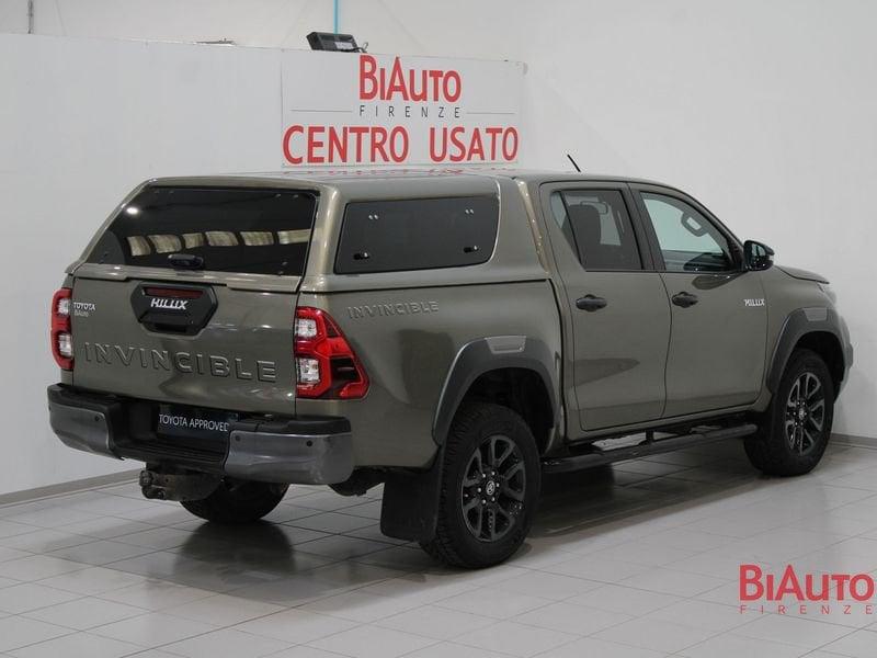 Toyota Hilux 2.8 D A/T 4WD 4 porte Double Cab Invincible