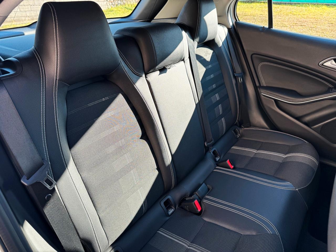 Mercedes GLA 180 d Automatic Sport | PREZZO PROMO