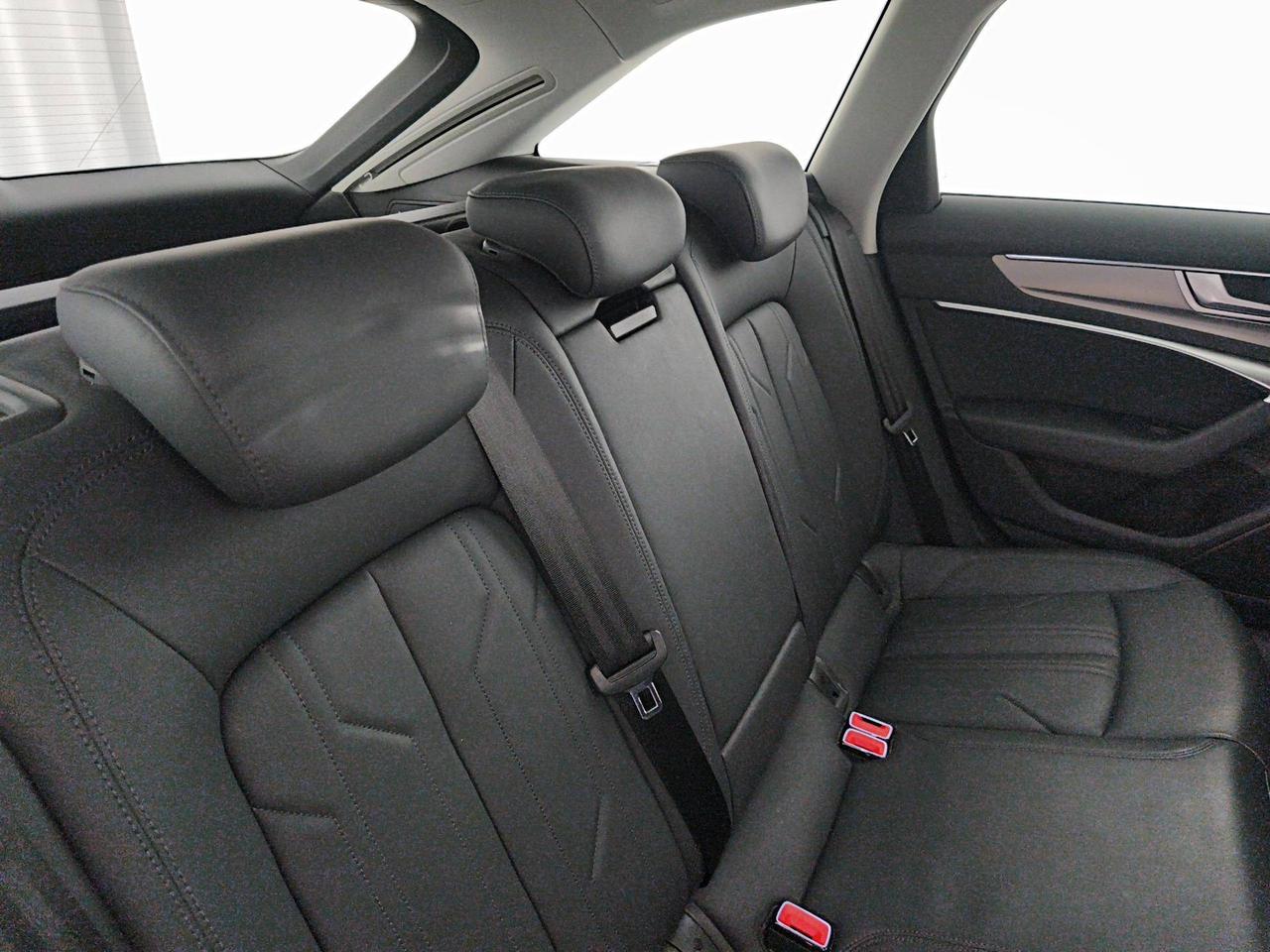 Audi A6 Avant 40 2.0 tdi mhev Business Sport 204cv