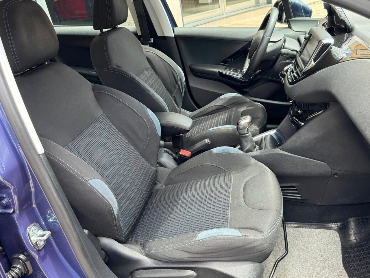 PEUGEOT 208 1.4 HDI 68 CV. ALLURE NAVI CERCHI