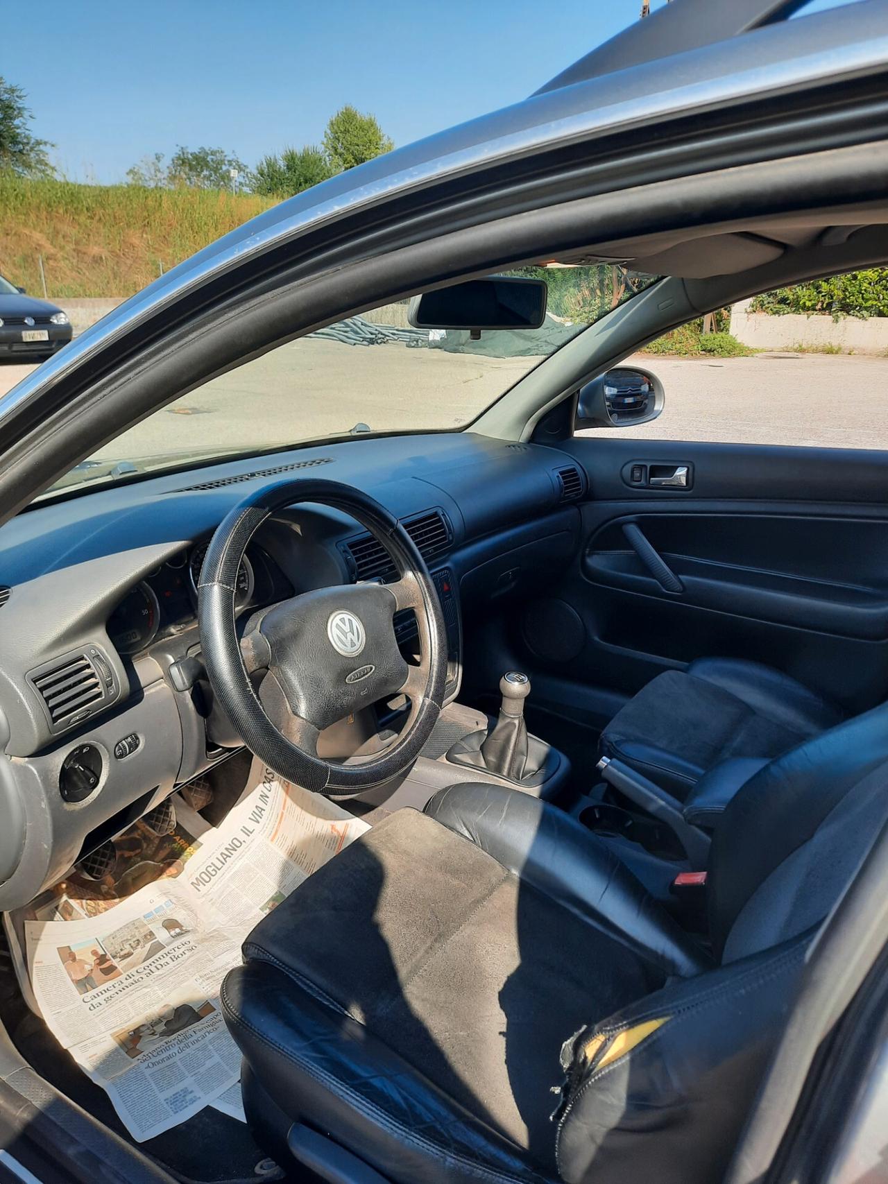 Volkswagen Passat 1.9 TDI/101 CV Var. Business