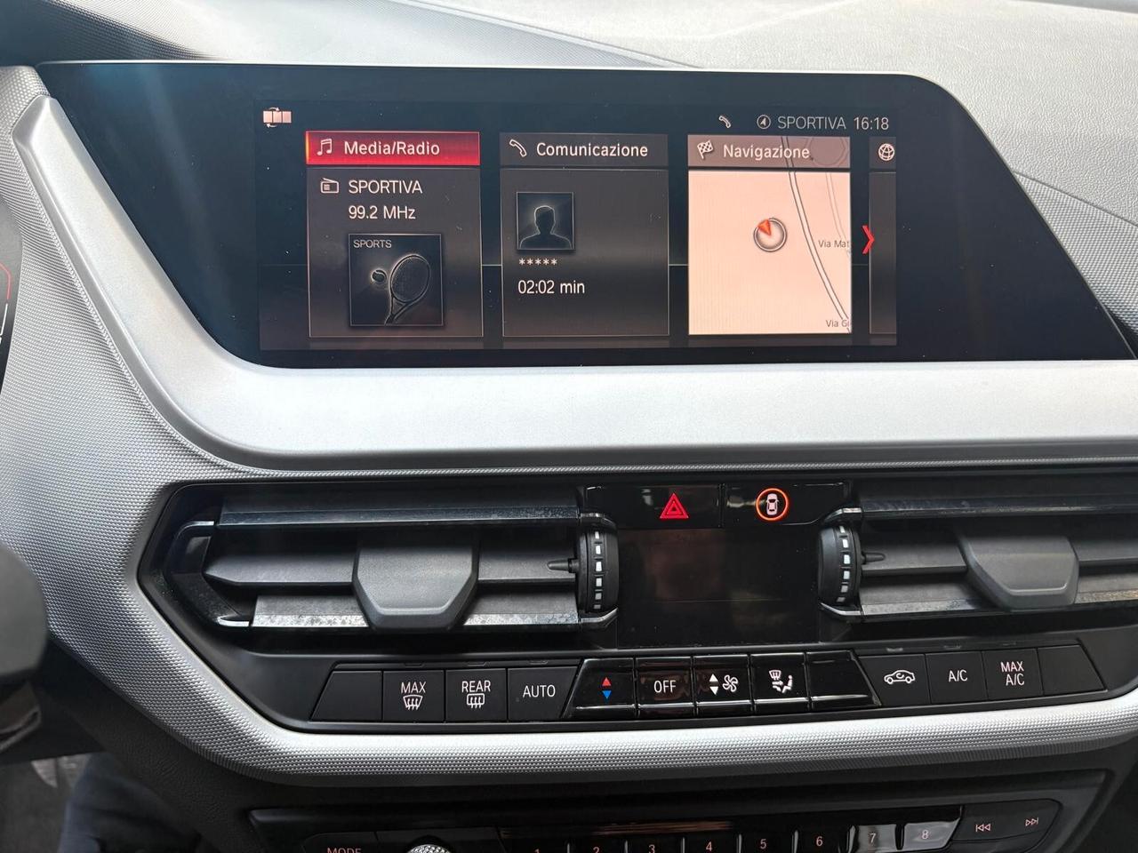 Bmw 116 116d 5p. Business Advantage