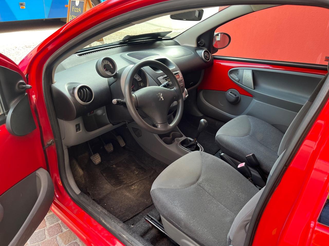 Peugeot 107 1.0 68CV - BENZINA