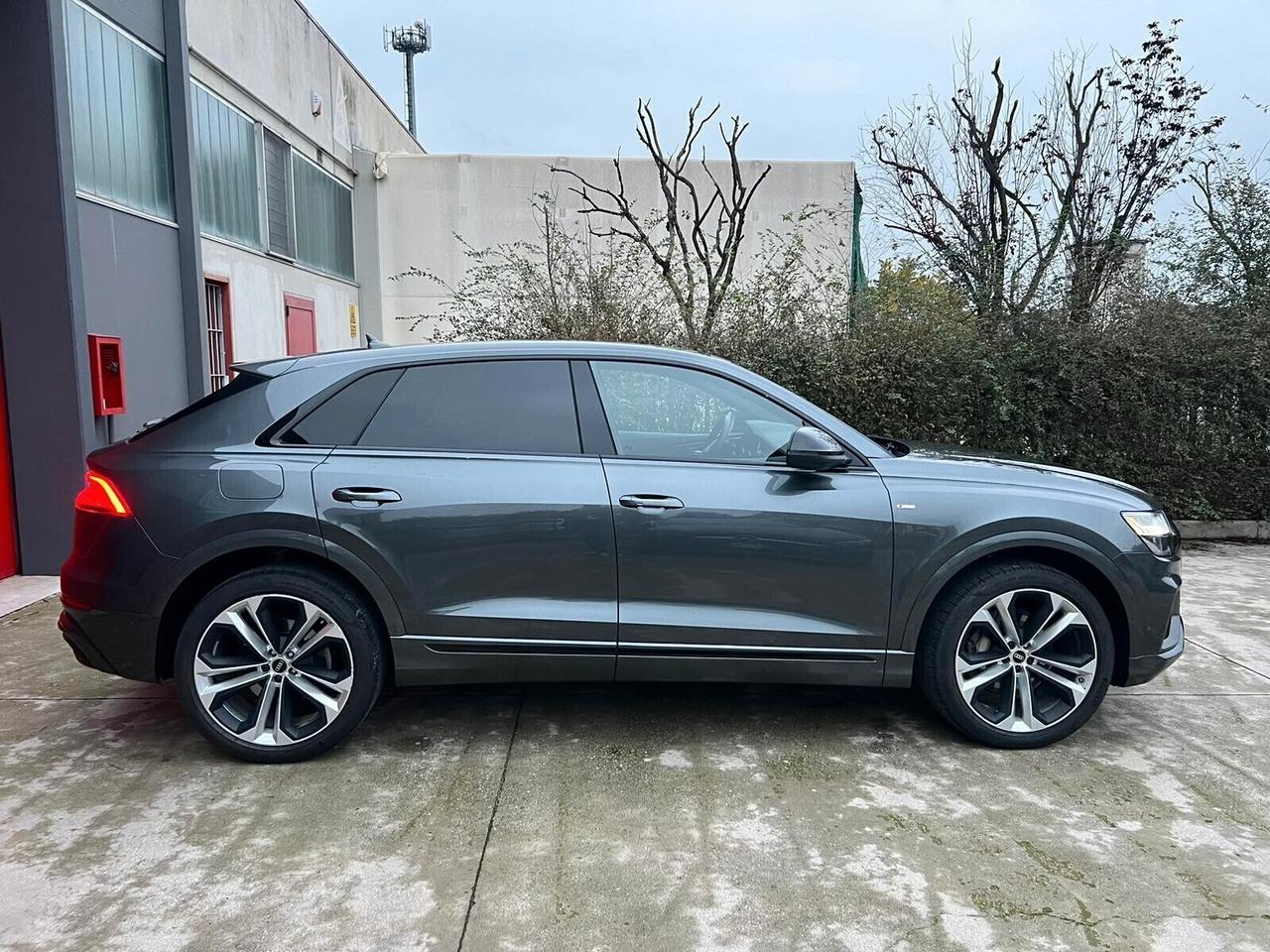 Audi Q8 50 TDI 286 CV quattro tiptronic Sport