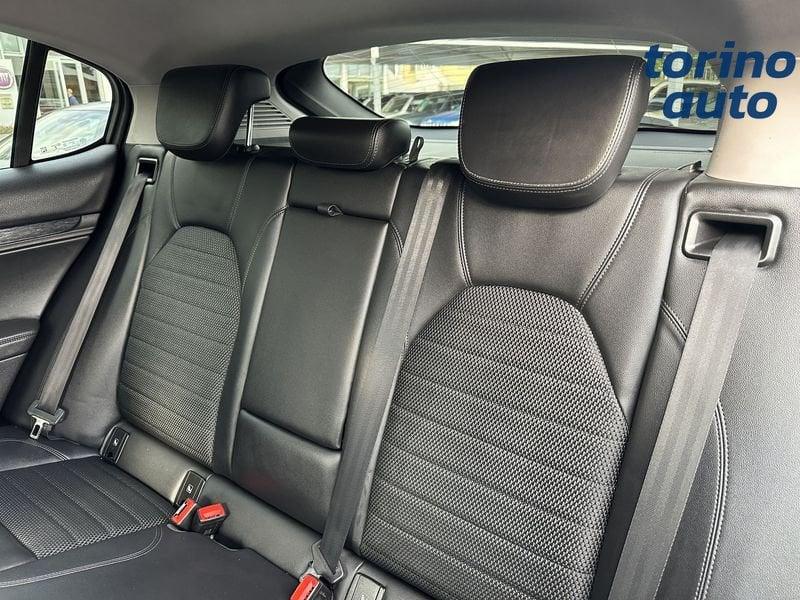 Alfa Romeo Stelvio 2.2 Turbodiesel 210 CV AT8 Q4 Executive