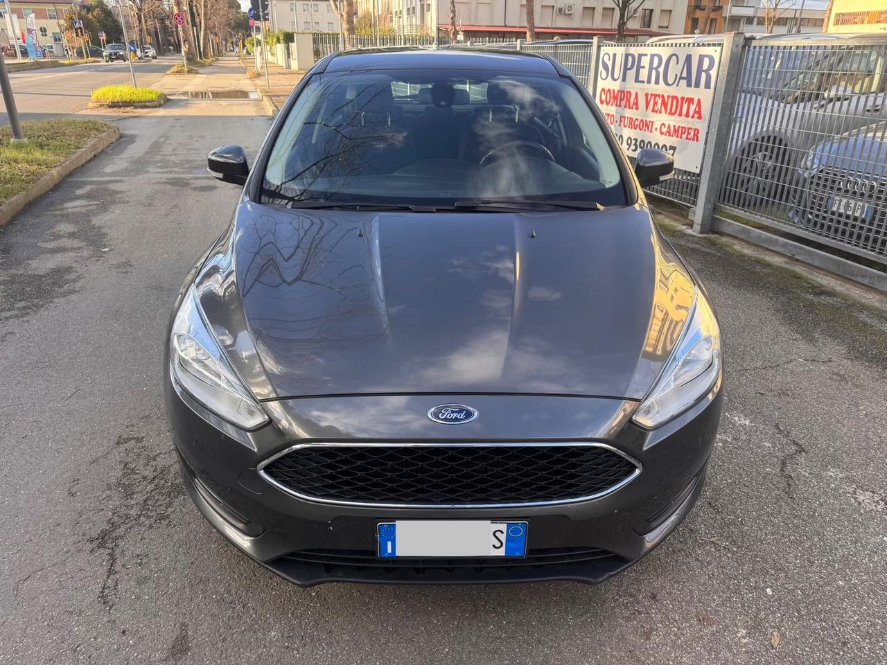 Ford Focus 1.5 TDCi 120 CV 5.P neopaten garanzia 12 mesi