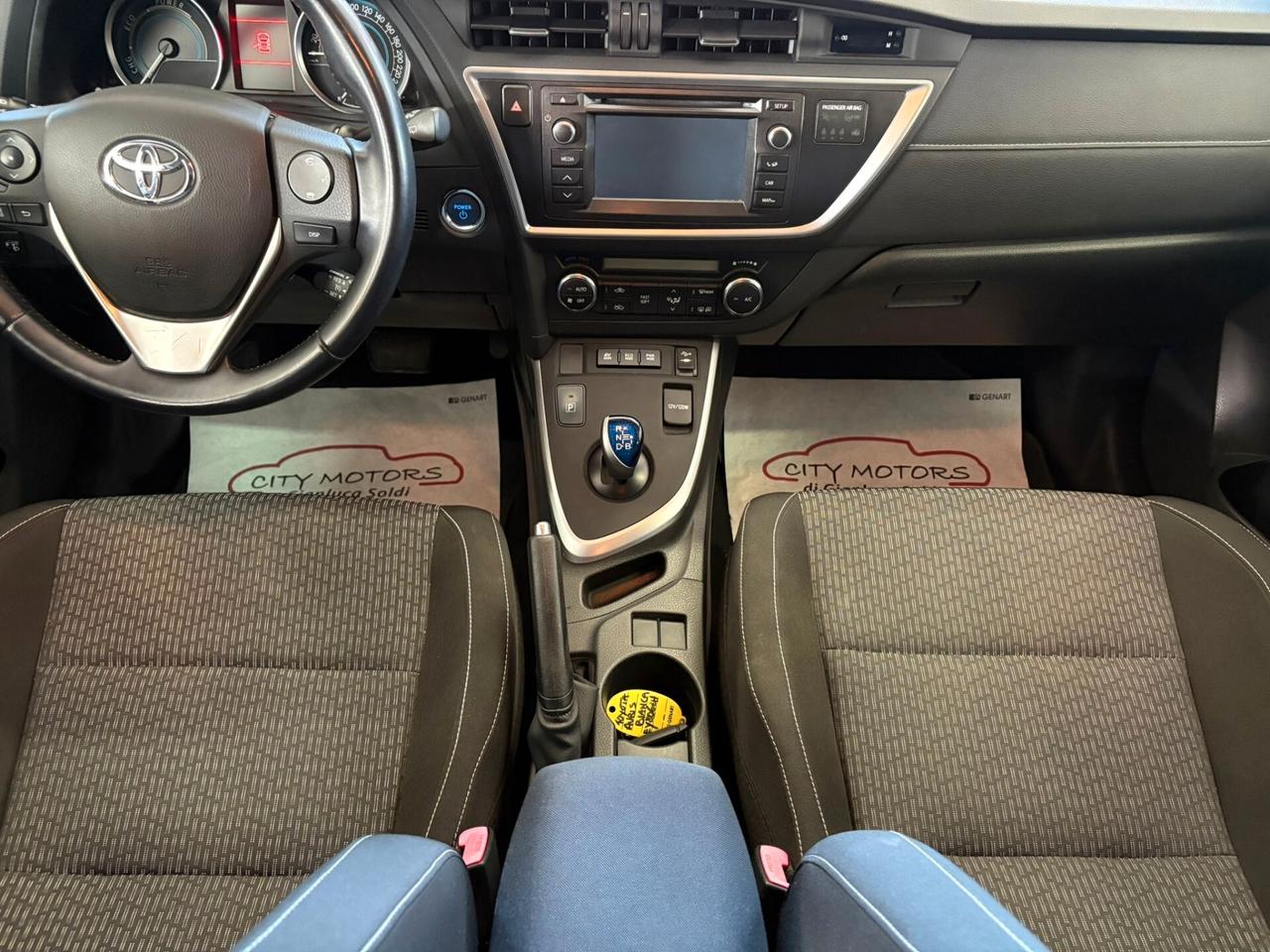 Toyota Auris Touring Sports 1.8 Hybrid Lounge