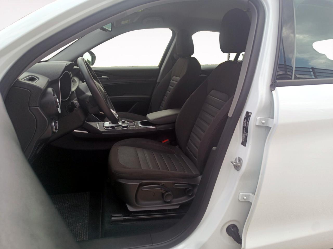 Alfa Romeo Stelvio 2.2 Turbodiesel 190 CV AT8 Q4 Business