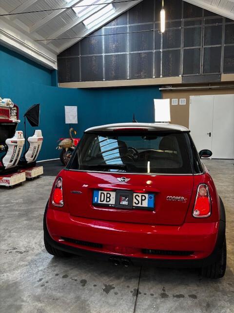 Mini 1.6 16V Cooper S - John Cooper WORKS