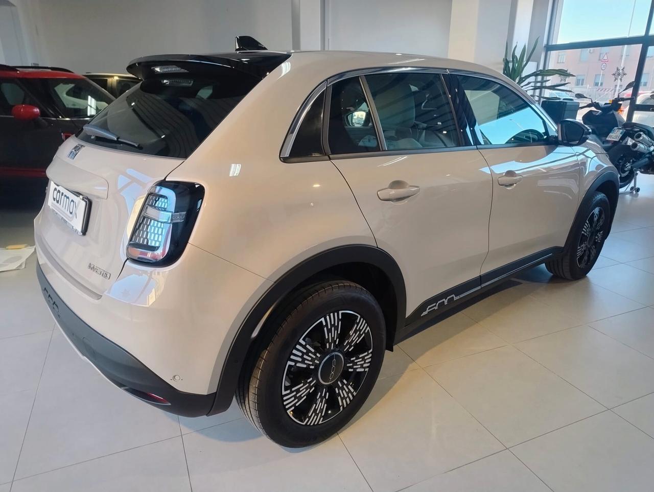 Fiat 600 Hybrid 100 CV DCT MHEV La Prima