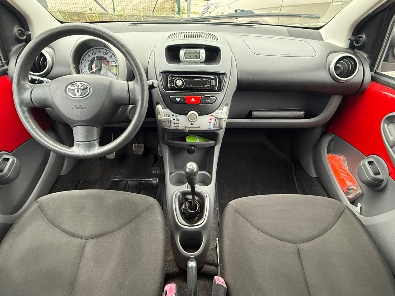 Toyota Aygo 1.0 12V VVT-i 5 porte Sol