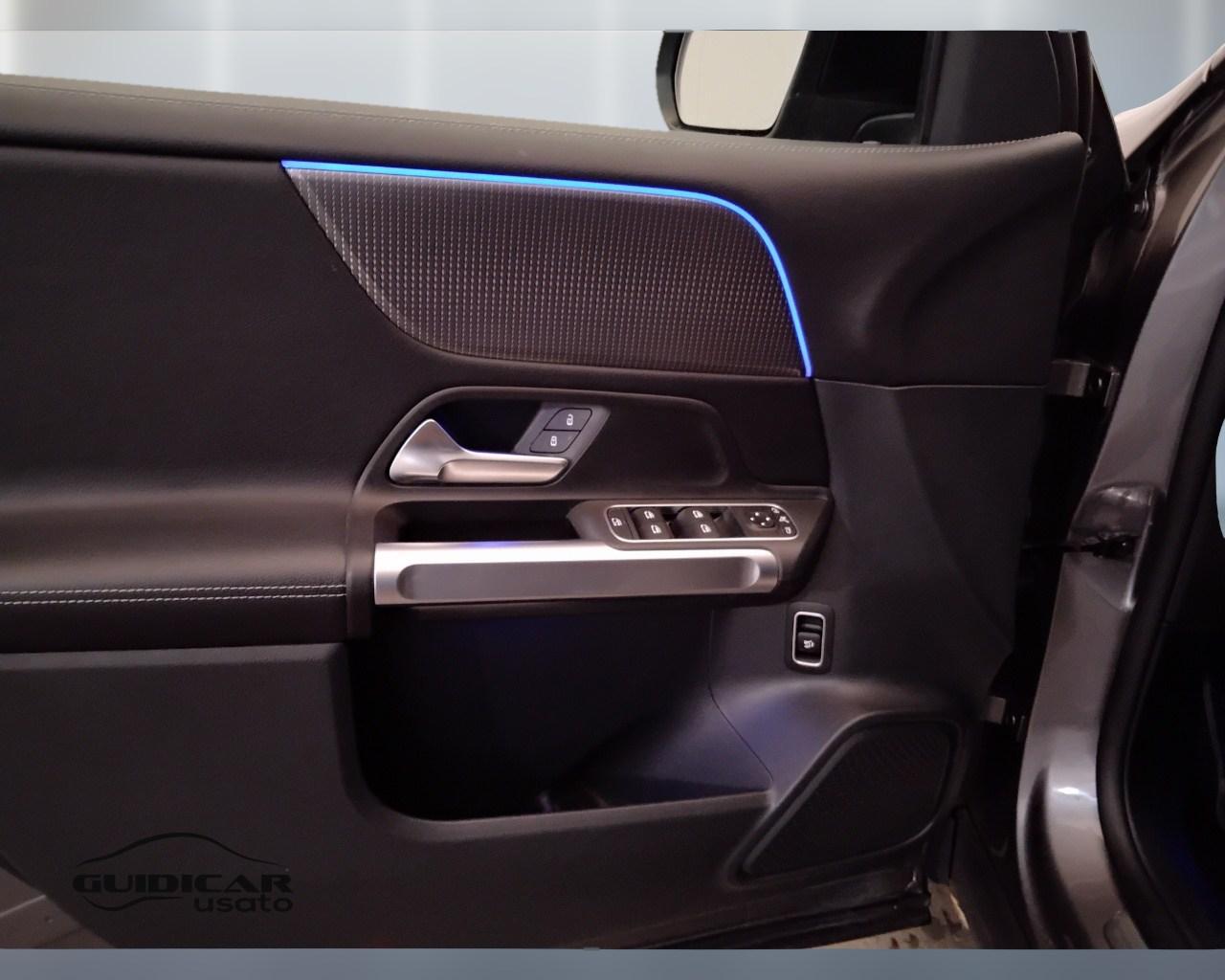 Mercedes-Benz GLB - X247 2019 - GLB 180 d Sport Plus auto
