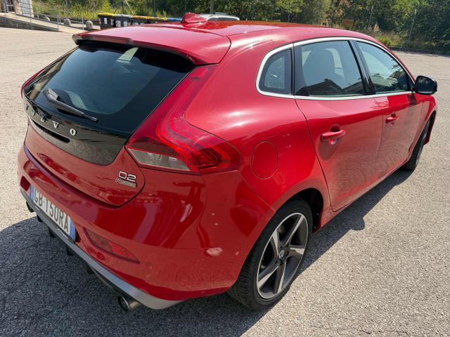 VOLVO V40 D2 R-design Momentum senza nessun lavoro da fare