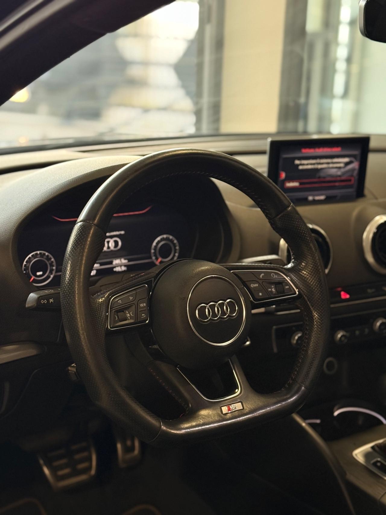 Audi S3 SPB 2.0 TFSI quattro S tronic