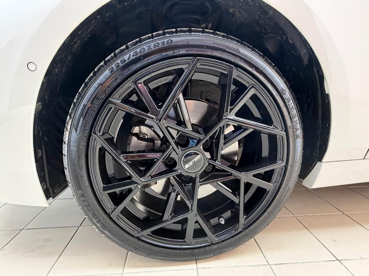 Bmw 116 116d 5p. Advantage