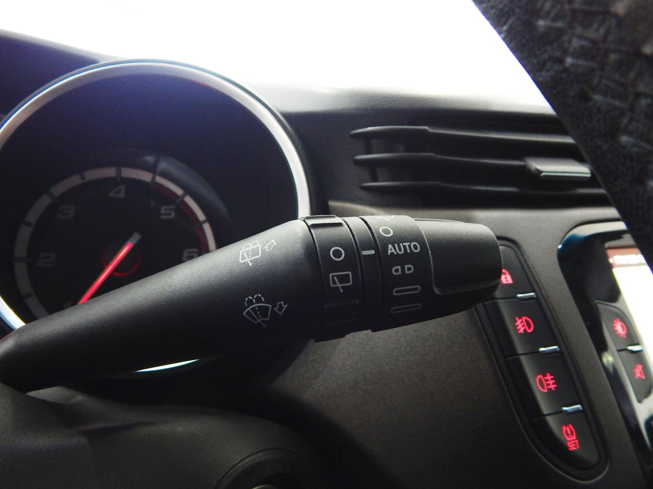 Alfa Romeo Giulietta 1.6 jtdm Distinctive 120cv NAVI-PELLE-PARK-LED