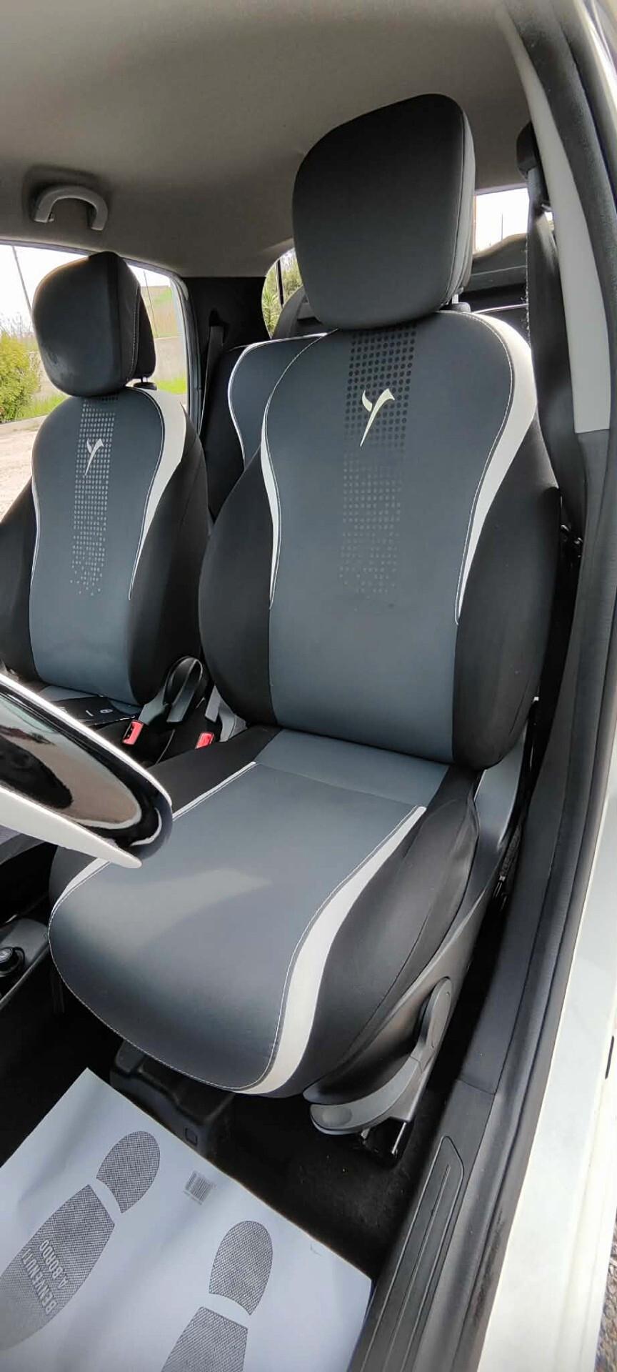 Lancia Ypsilon 0.9 TwinAir 85 CV 5 porte Metano Ecochic Elefantino