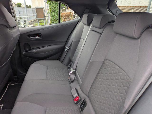 TOYOTA Corolla 1.8 Hybrid Black Edition