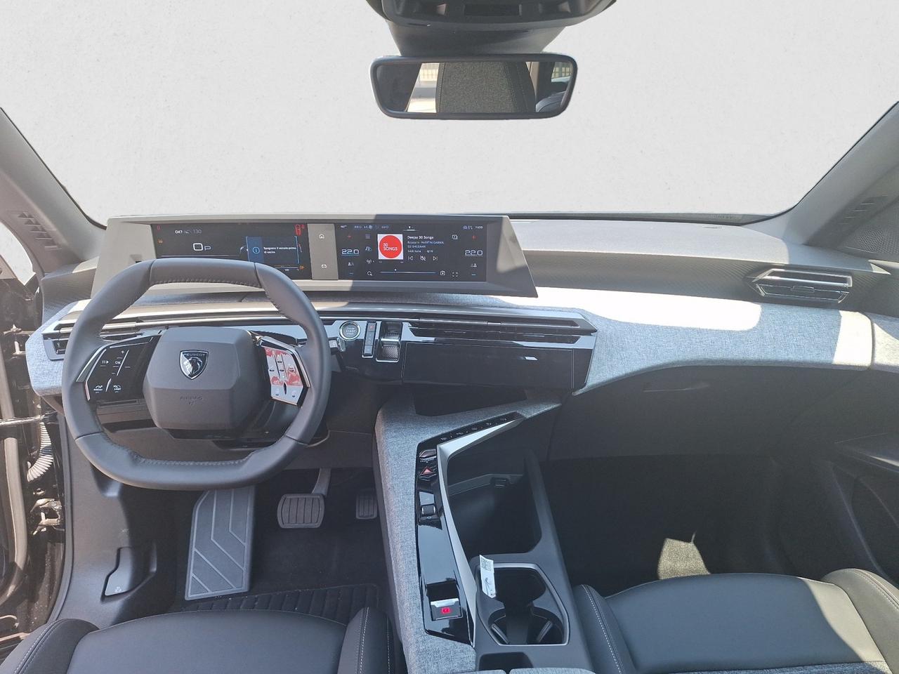 PEUGEOT Nuovo 5008 Hybrid 145 e-DCS6 ALLURE