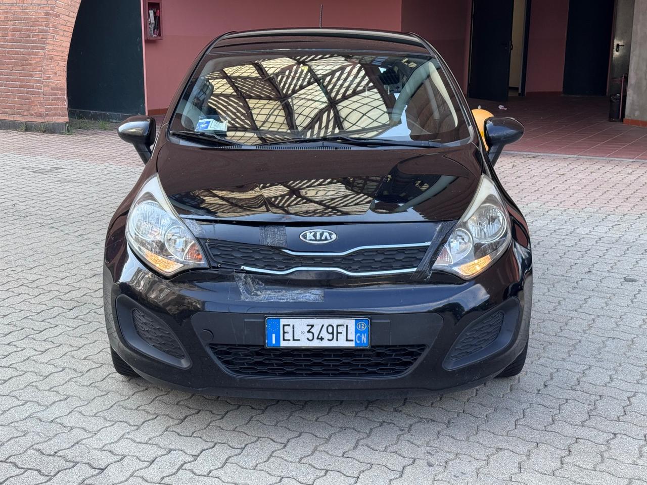 Kia Rio 1.1 CRDi WGT 5p. EX