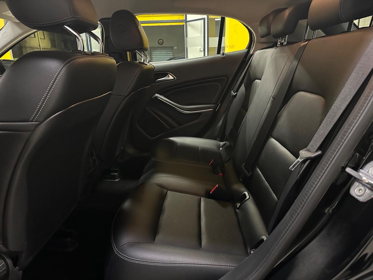 Mercedes-benz GLA 200 d Sport