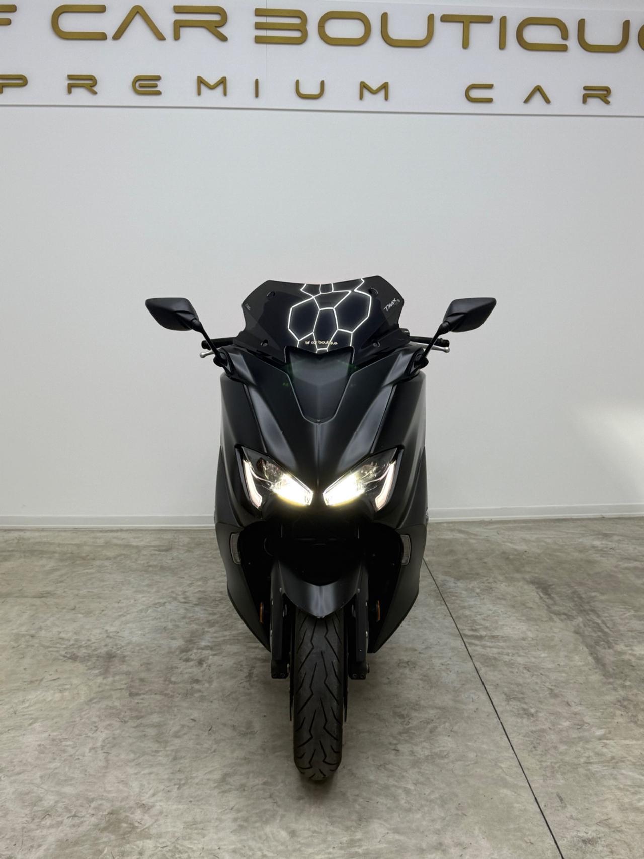 Yamaha TMAX 560