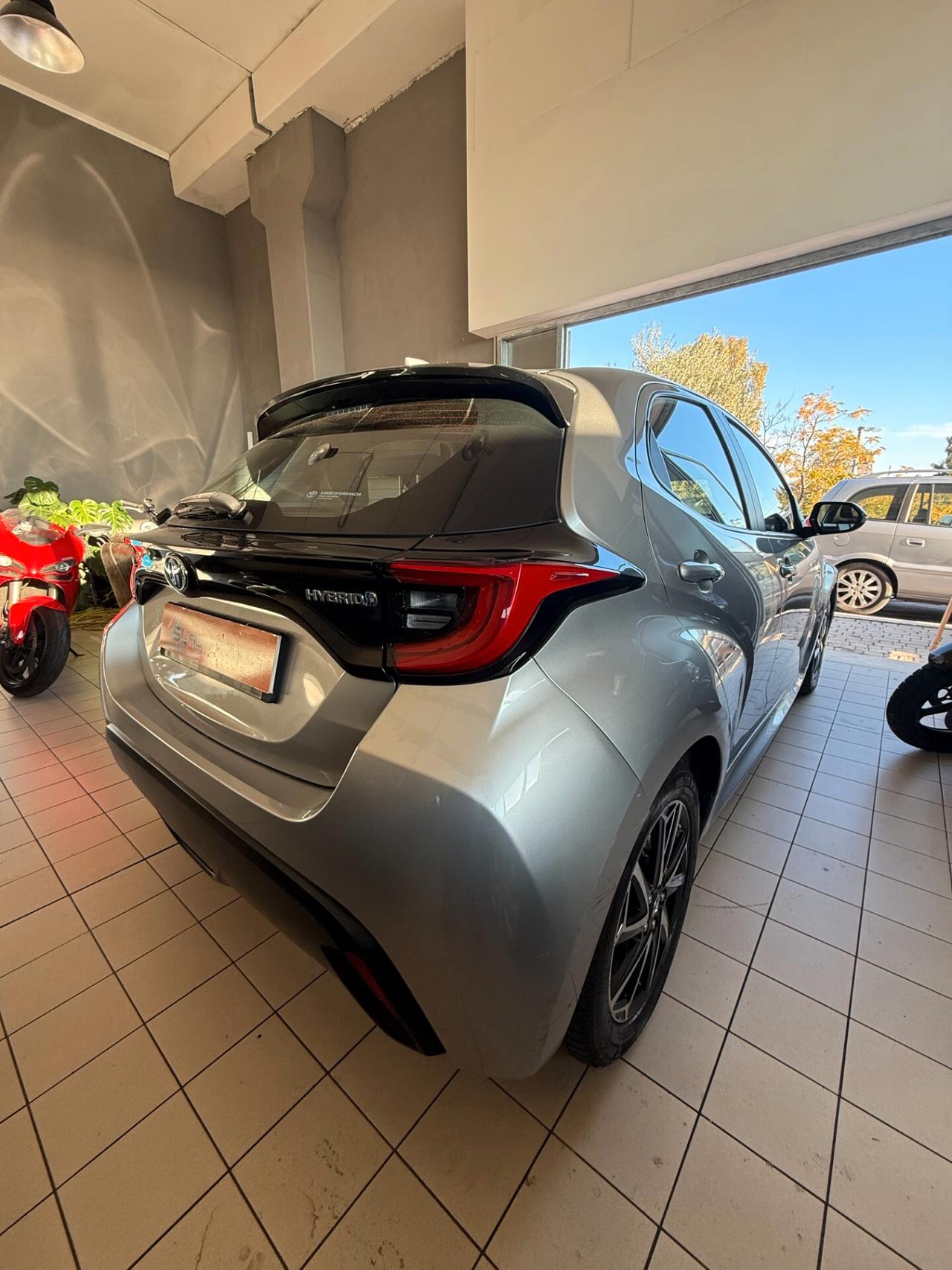 Toyota Yaris 1.5 Hybrid 5 porte Premiere