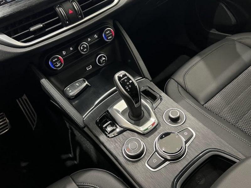 Alfa Romeo Stelvio 2.2 Turbodiesel 210 CV AT8 Q4 Competizione