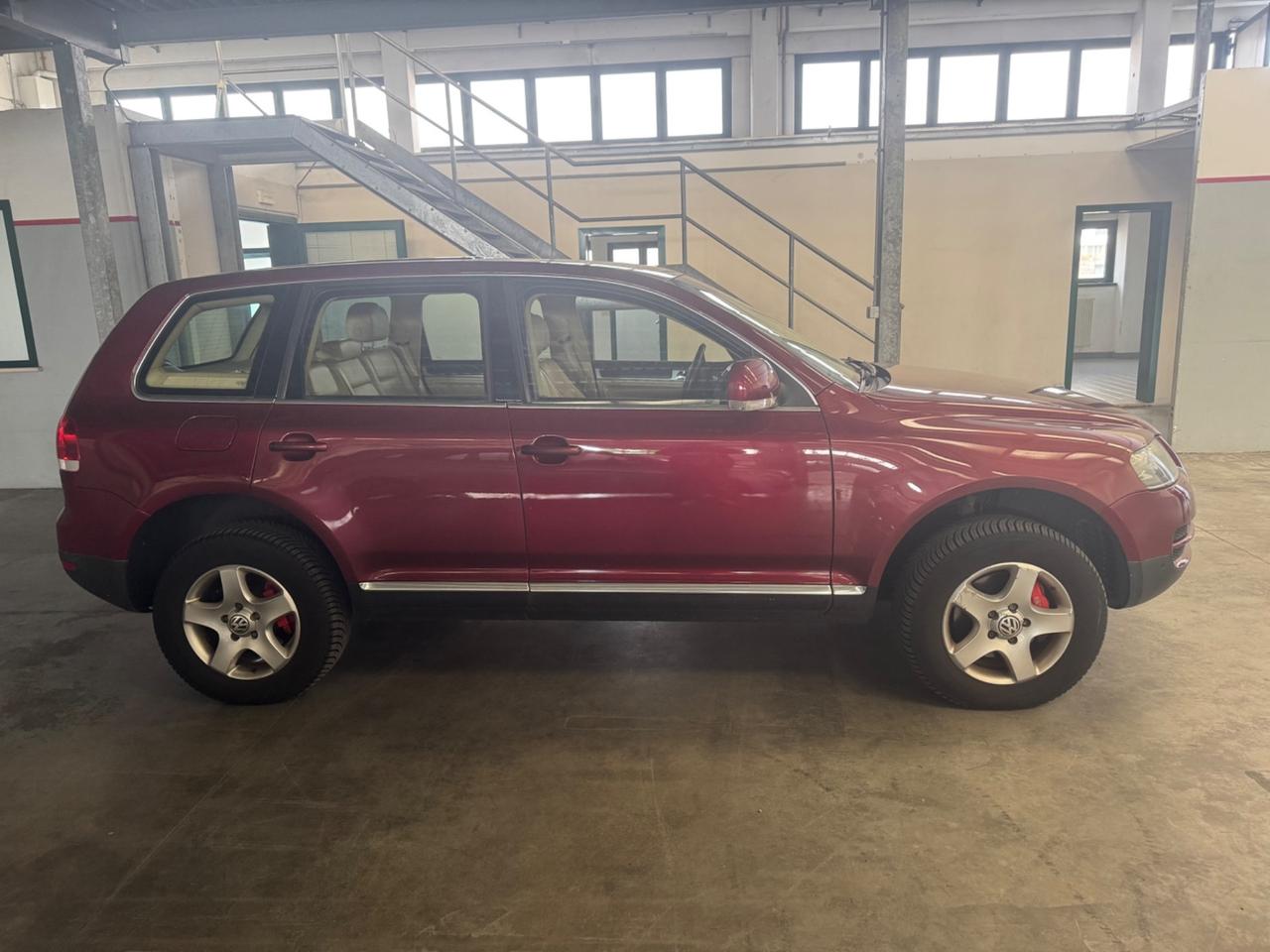 Volkswagen Touareg 3.0 V6 TDI DPF tiptronic