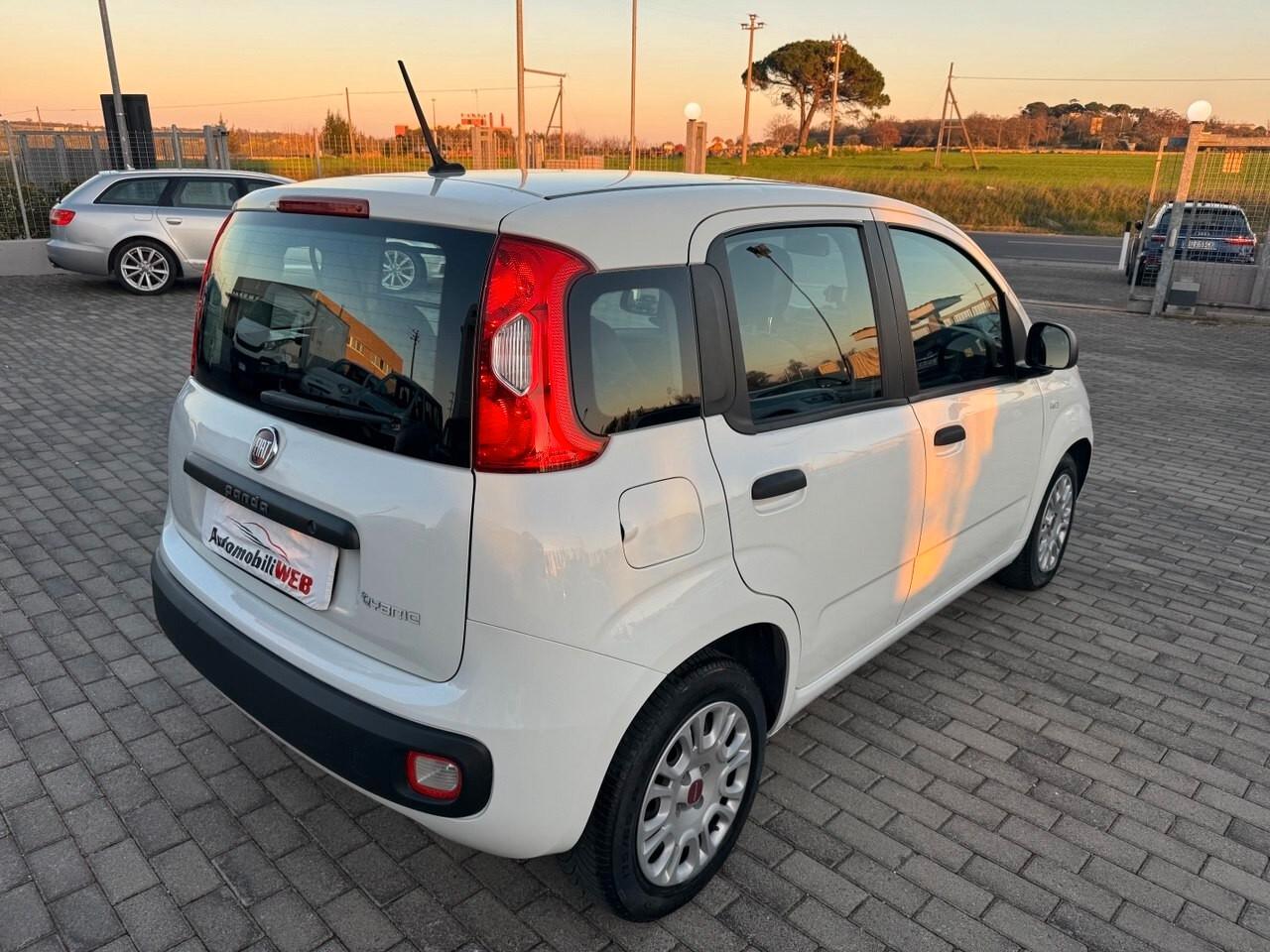 Fiat Panda 1.0 GSE S&S Hybrid Street Van 4 posti