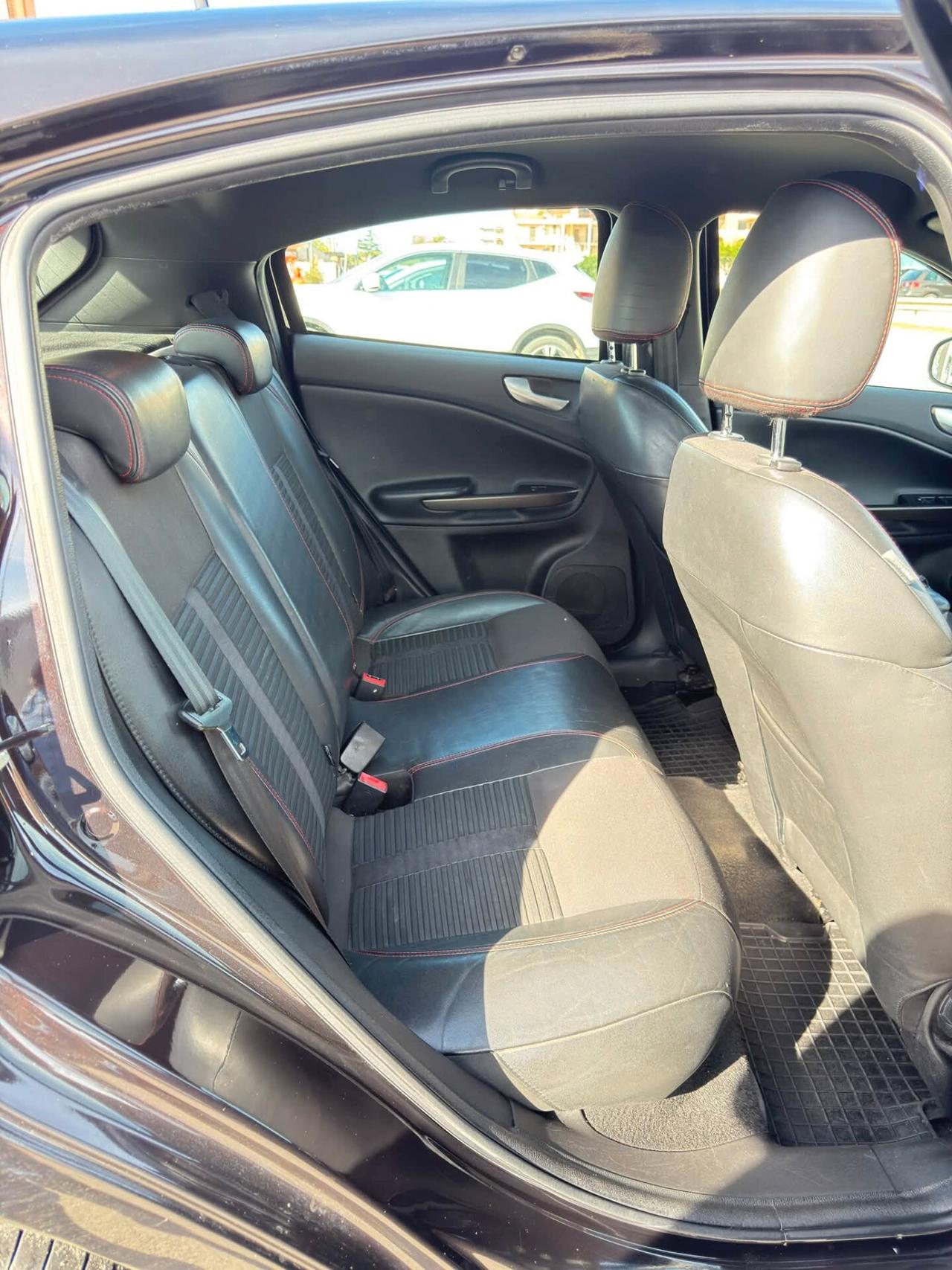 Alfa Romeo Giulietta 1.6 JTDm-2 105 CV Exclusive