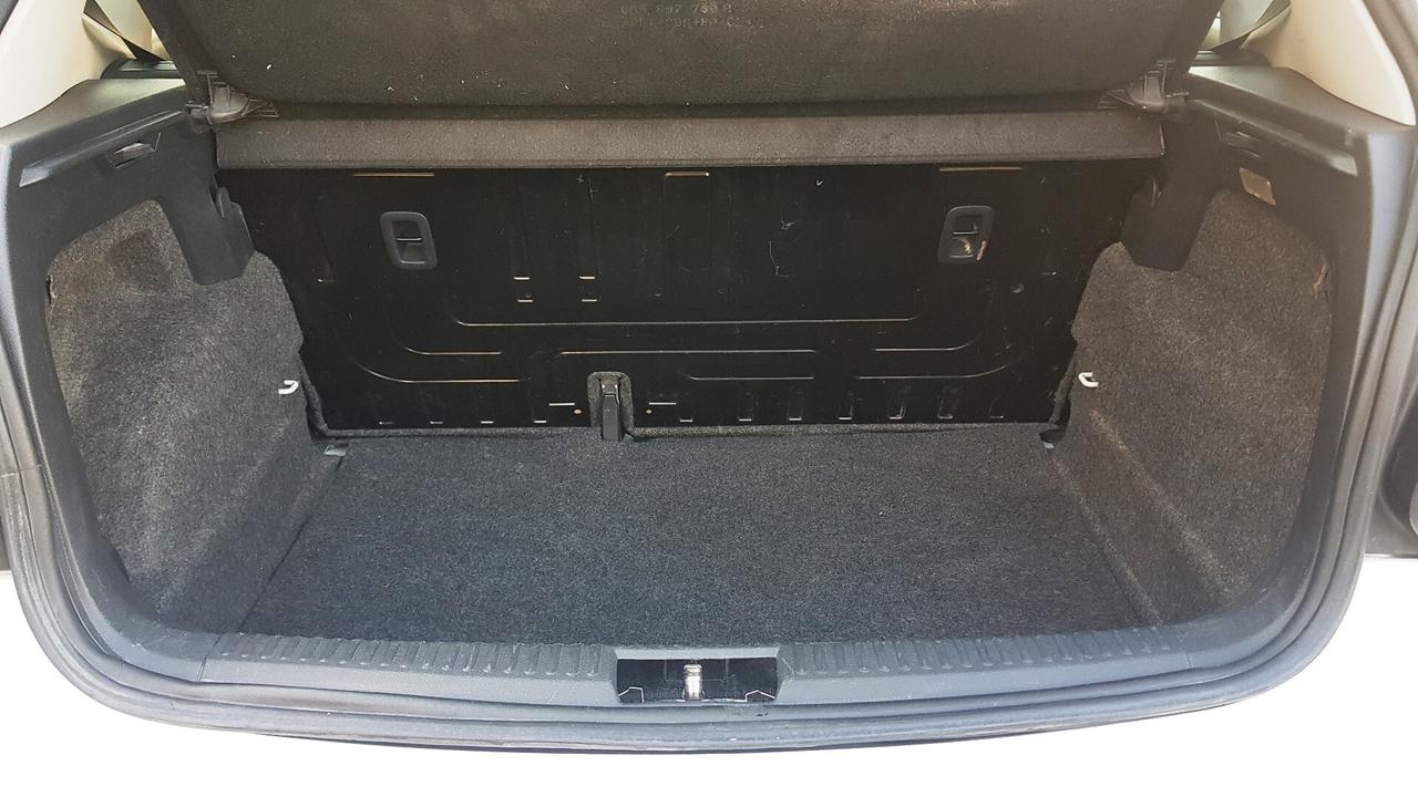 VOLKSWAGEN POLO 1.2 TDI 5 P.COMF. 10-2012