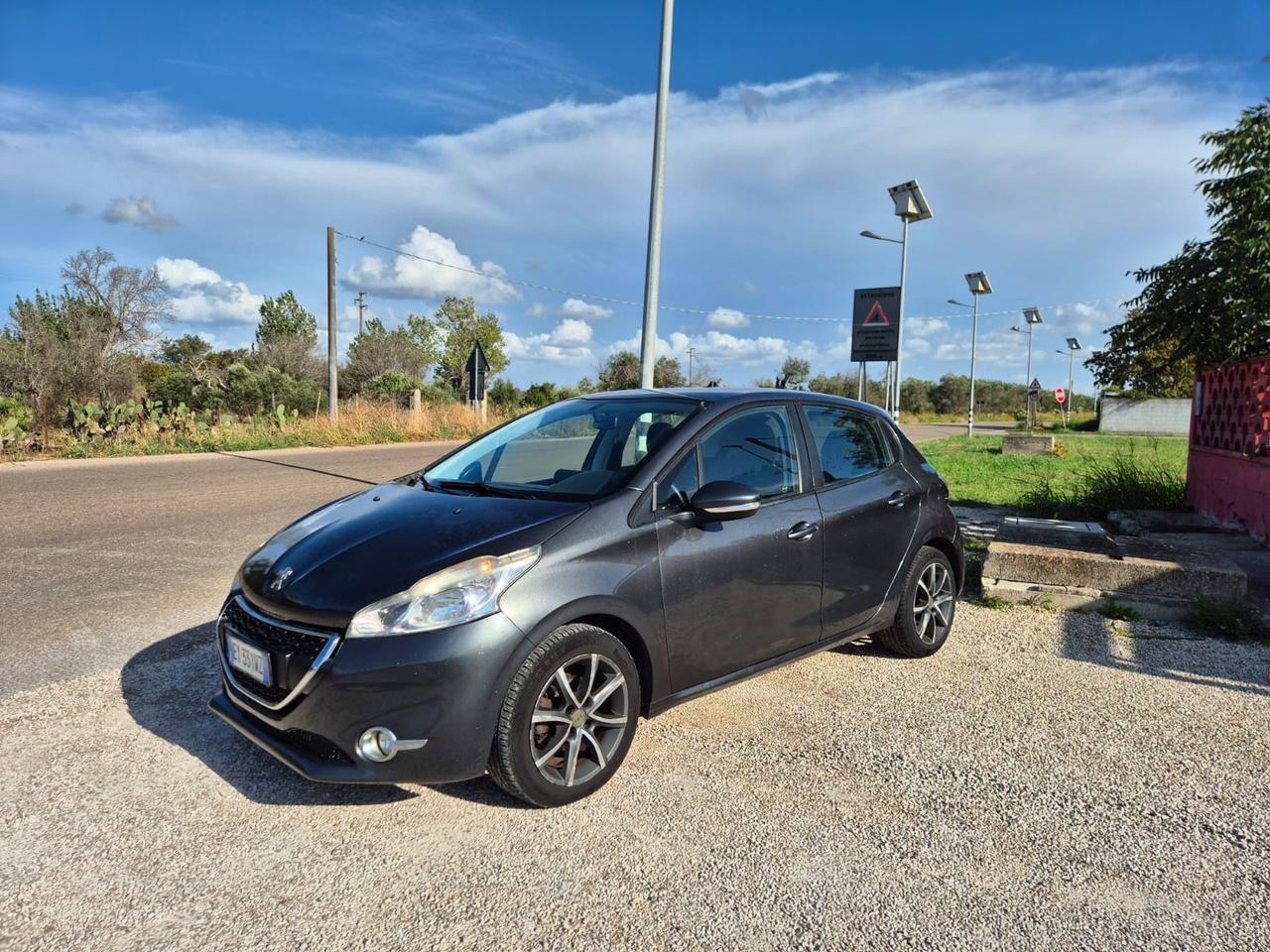 Peugeot 208 1.4 diesel 5 porte allure