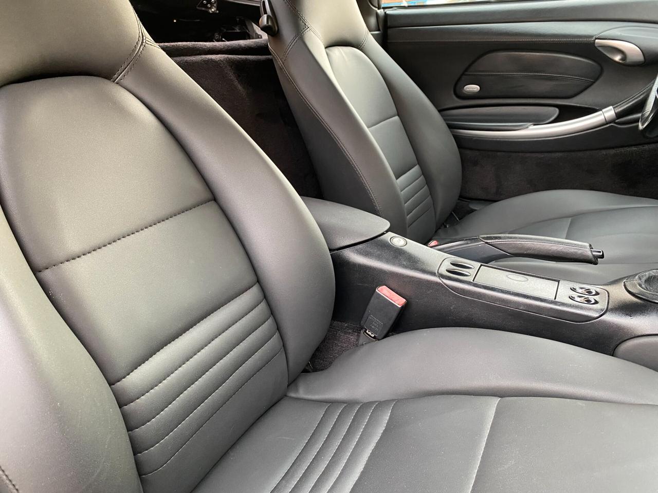 Porsche Boxster 2.5i 24V cat