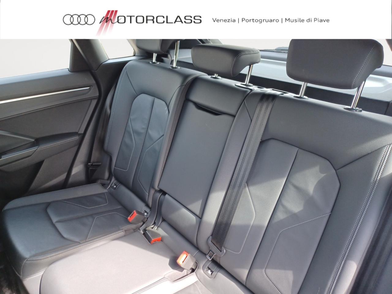 Audi Q3 35 2.0 tdi s line edition s tronic