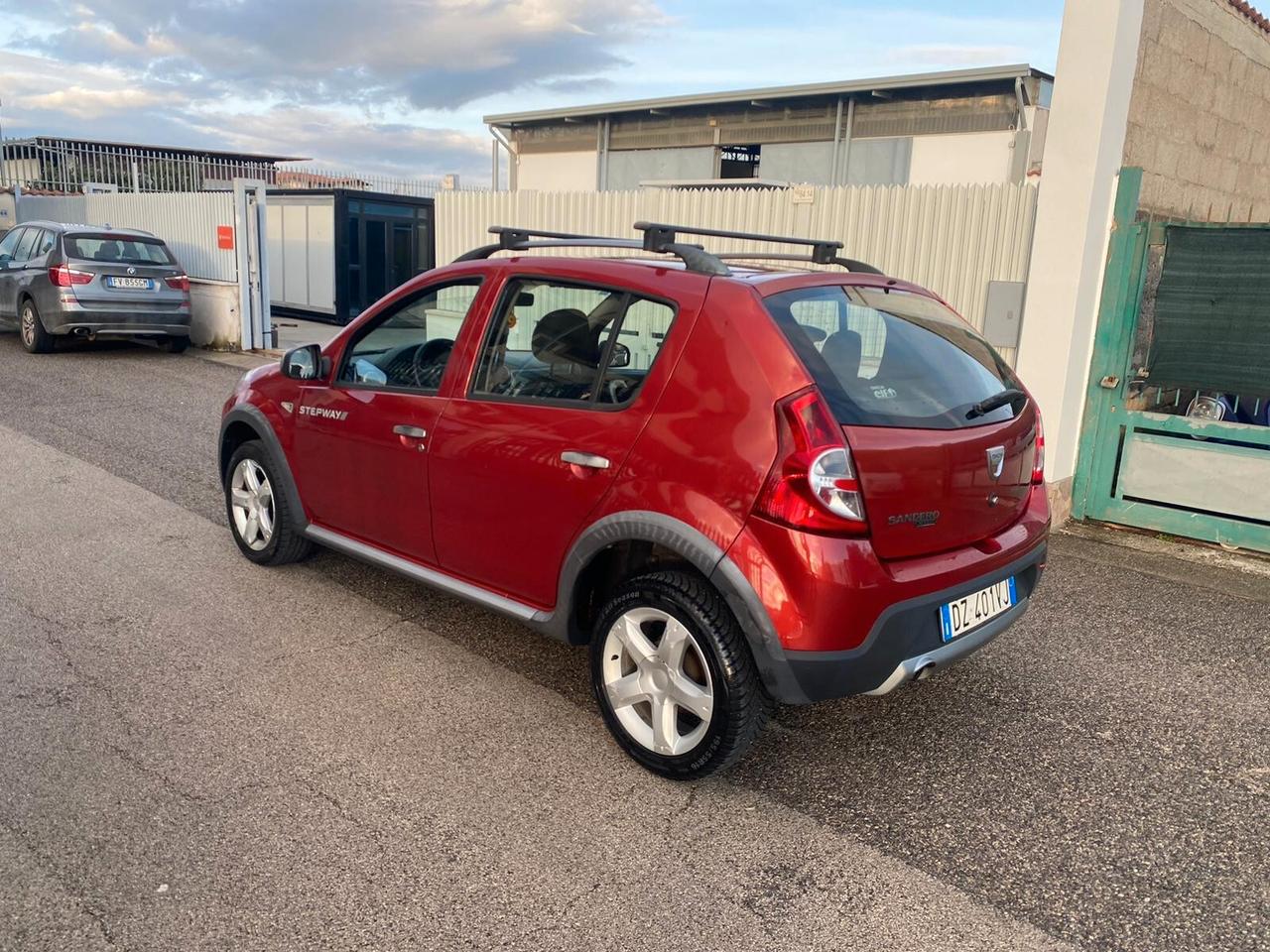 Dacia Sandero Stepway 1.6 8V 90CV ANNO 2010